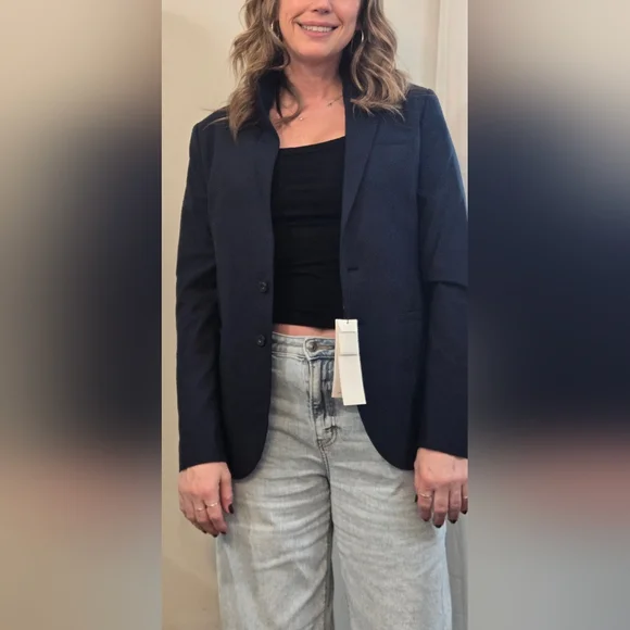 Calvin Klein Navy Blue Unisex Blazer. Slim Fit. NEW WITH TAGS. - Picture 8 of 9